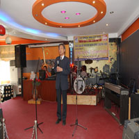 vinh danh|dich thuat